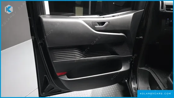 HYUNDAI STARIA TOURER 11-SEATER