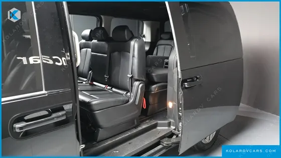 HYUNDAI STARIA TOURER 11-SEATER