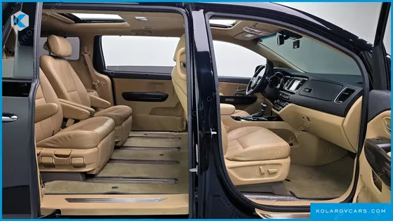 KIA CARNIVAL GASOLINE 7-SEATER LIMOUSINE