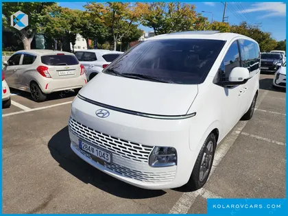 HYUNDAI STARIA TOURER 9-SEATER