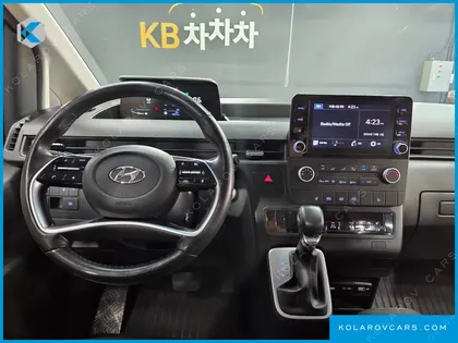 HYUNDAI STARIA L3.5  KINDER SAFETY CAR