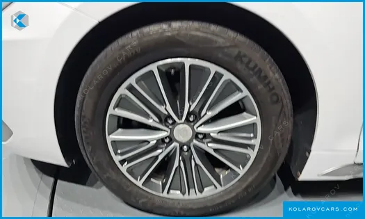 HYUNDAI GRANDEUR EXCLUSIVE