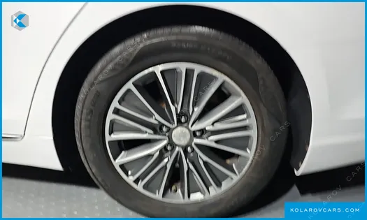 HYUNDAI GRANDEUR EXCLUSIVE