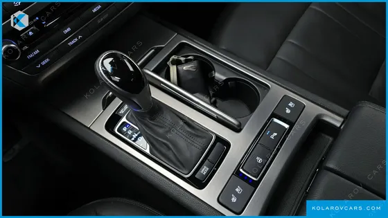 HYUNDAI GENESIS G330 MODERN AWD