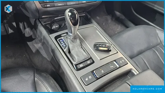 HYUNDAI GENESIS G330 MODERN