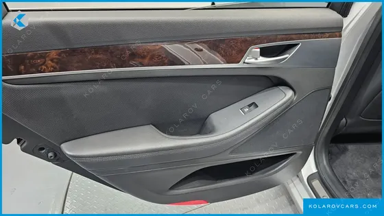 HYUNDAI GENESIS G330 MODERN