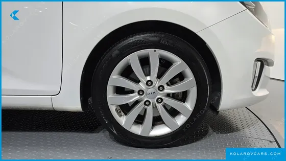 KIA CARENS 2.0 LPI PRESTIGE