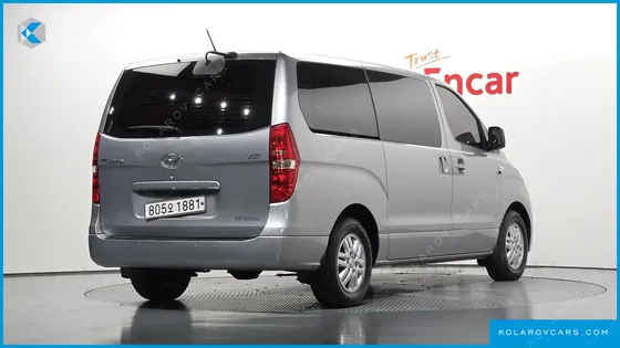 HYUNDAI STAREX 3-SEATER VAN