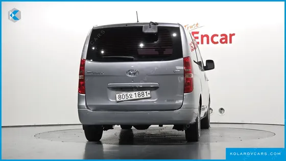 HYUNDAI STAREX 3-SEATER VAN