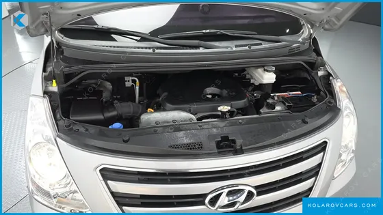HYUNDAI STAREX 3-SEATER VAN