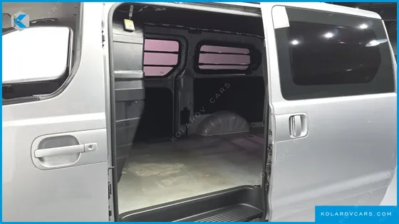 HYUNDAI STAREX 3-SEATER VAN