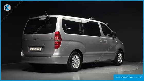 HYUNDAI STAREX 12-SEATER WAGON