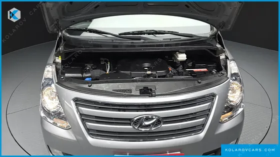 HYUNDAI STAREX 12-SEATER WAGON