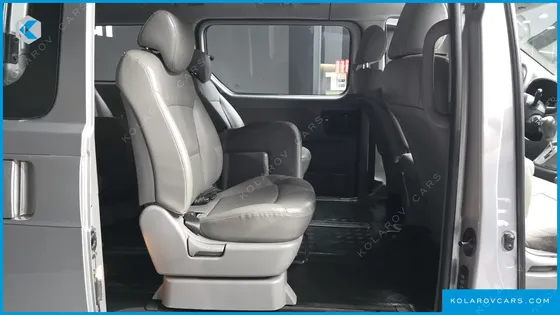 HYUNDAI STAREX 12-SEATER WAGON