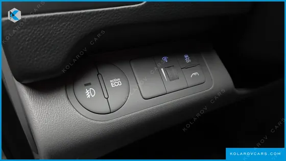 HYUNDAI STAREX 12-SEATER WAGON