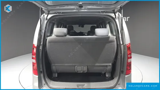HYUNDAI STAREX 12-SEATER WAGON