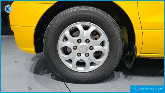 HYUNDAI STAREX GUARD CAR OF CHILDREN
