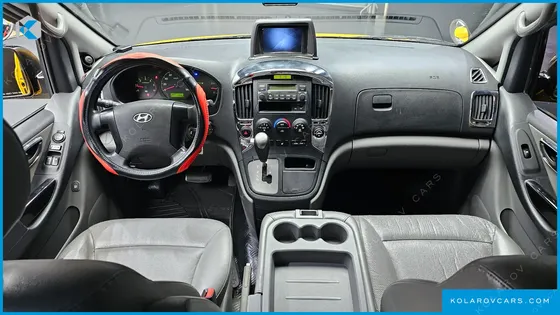 HYUNDAI STAREX GUARD CAR OF CHILDREN