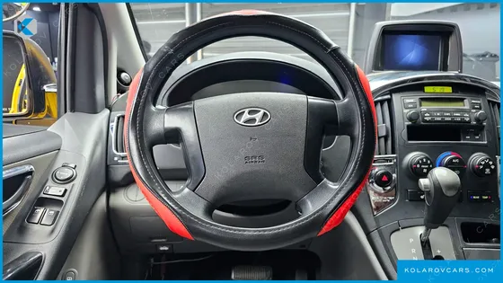 HYUNDAI STAREX GUARD CAR OF CHILDREN