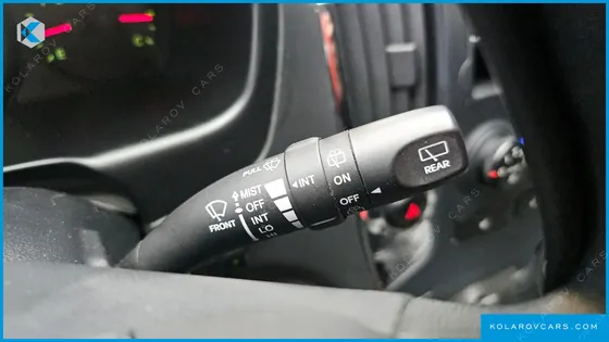 HYUNDAI STAREX GUARD CAR OF CHILDREN