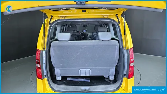 HYUNDAI STAREX GUARD CAR OF CHILDREN