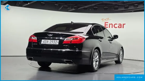 HYUNDAI GENESIS BH330 MODERN