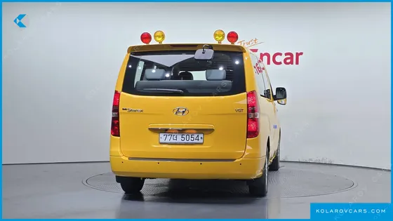 HYUNDAI STAREX GUARD CAR OF CHILDREN