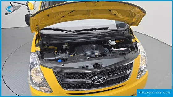 HYUNDAI STAREX GUARD CAR OF CHILDREN