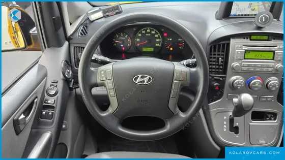 HYUNDAI STAREX GUARD CAR OF CHILDREN