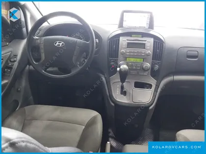 HYUNDAI STAREX 11-SEATER WAGON