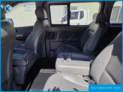 HYUNDAI STAREX 12-SEATER WAGON