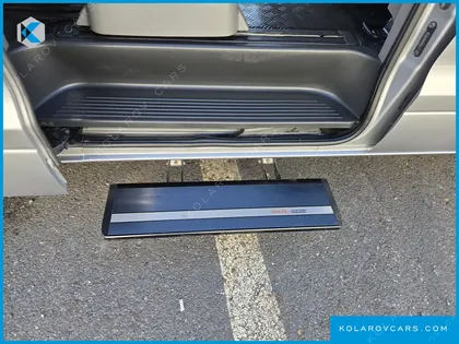 HYUNDAI STAREX 12-SEATER WAGON
