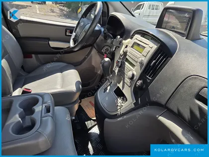 HYUNDAI STAREX 12-SEATER WAGON