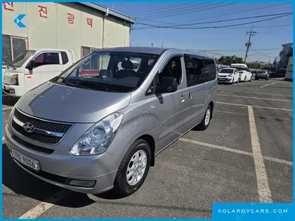 HYUNDAI STAREX 12-SEATER WAGON