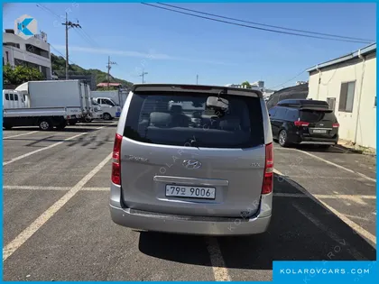 HYUNDAI STAREX 12-SEATER WAGON