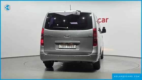 HYUNDAI STAREX 12-SEATER WAGON