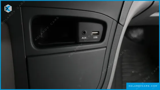 HYUNDAI STAREX 12-SEATER WAGON