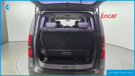 HYUNDAI STAREX 12-SEATER WAGON