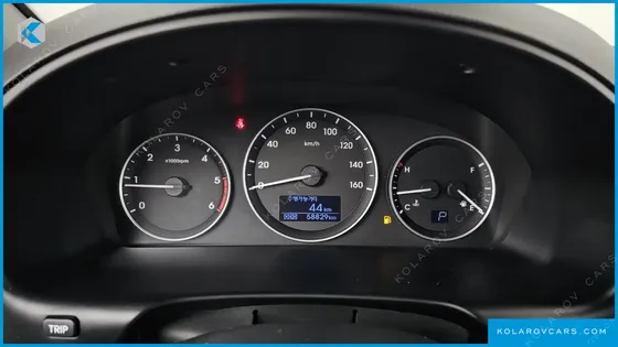 HYUNDAI STAREX 11-SEATER WAGON