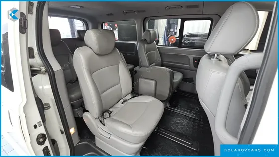 HYUNDAI STAREX 11-SEATER WAGON
