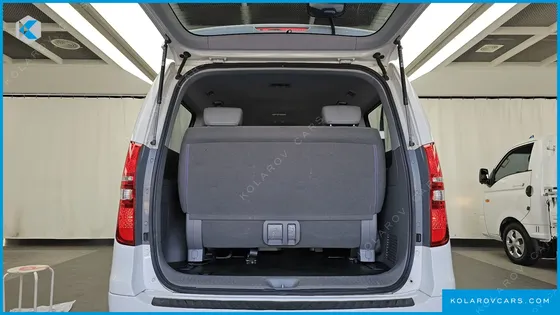 HYUNDAI STAREX 11-SEATER WAGON