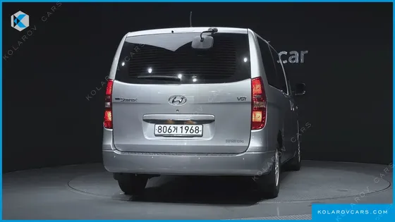 HYUNDAI STAREX 3-SEATER VAN