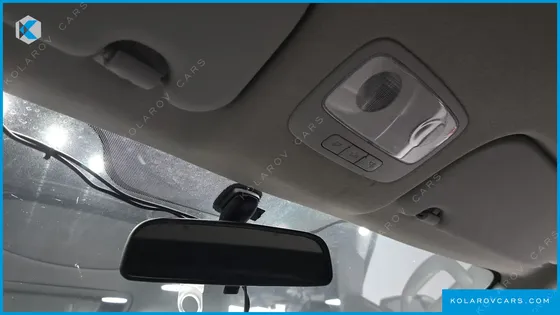 HYUNDAI STAREX 3-SEATER VAN