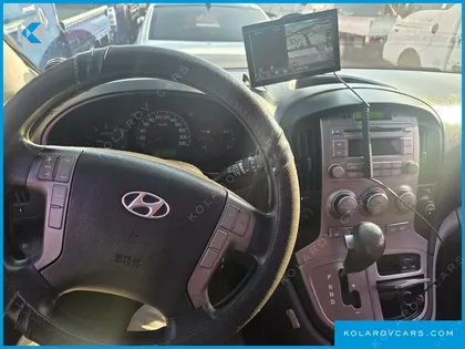 HYUNDAI STAREX 12-SEATER WAGON