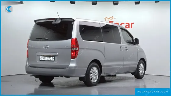 HYUNDAI STAREX 12-SEATER WAGON