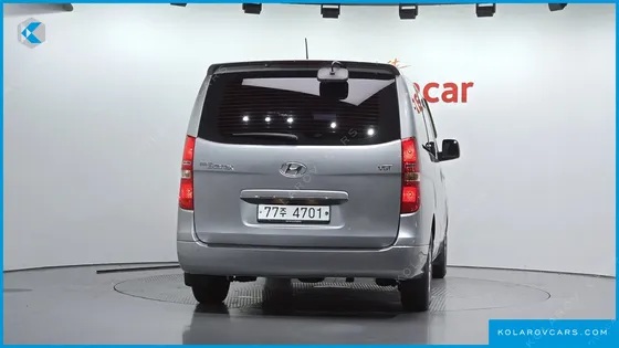 HYUNDAI STAREX 12-SEATER WAGON
