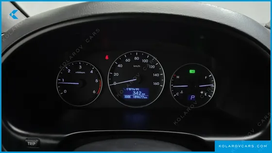 HYUNDAI STAREX 12-SEATER WAGON