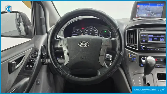 HYUNDAI STAREX 12-SEATER WAGON