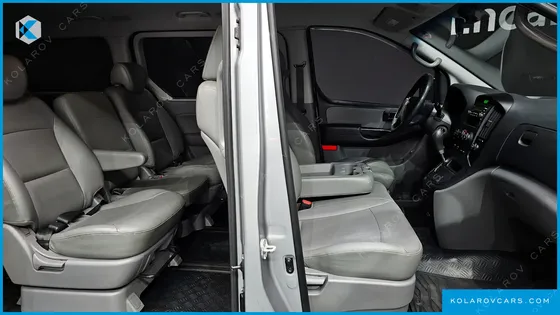 HYUNDAI STAREX 12-SEATER WAGON