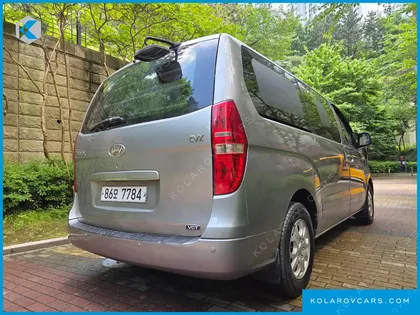 HYUNDAI STAREX 3-SEATER VAN